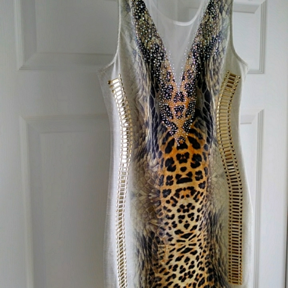 TUF  sleeveless dress size 10-12, cream and gold with animal print